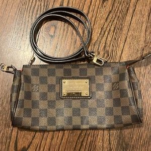 Louis Vuitton Eva Clutch